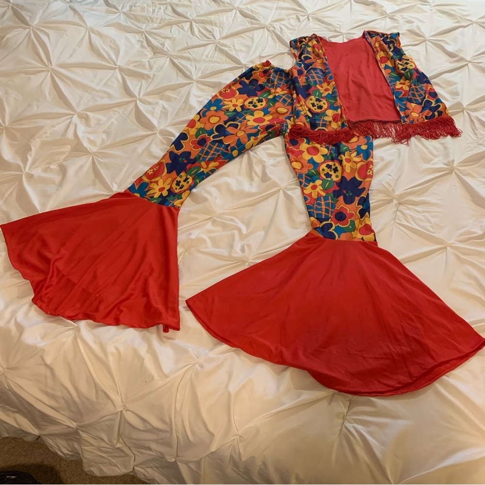 Women’s flower power go go girl hippie costume
60s 70s retro style costume